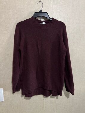 Nine West women’s textured sleeve tunic sweater